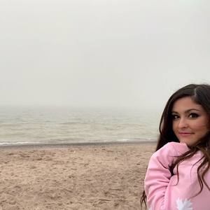 Meet your Posher, Victoria